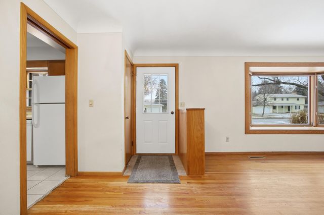 918 19th Avenue S, Fargo, ND 58103