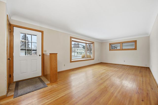 918 19th Avenue S, Fargo, ND 58103