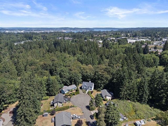 3981 Coronet Place SE, Port Orchard, WA 98366