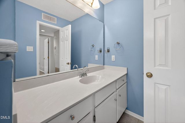 3704 Chimney Ridge Place Apt 207, Durham, NC 27713