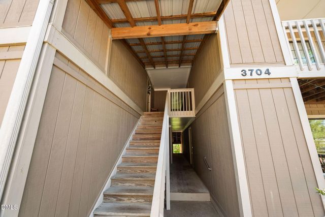 3704 Chimney Ridge Place Apt 207, Durham, NC 27713