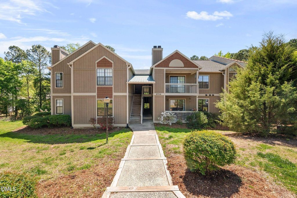 3704 Chimney Ridge Place Apt 207, Durham, NC 27713