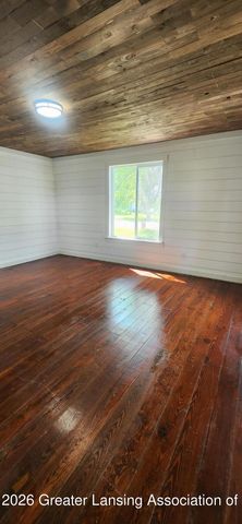 4485 Long Highway, Eaton Rapids, MI 48827