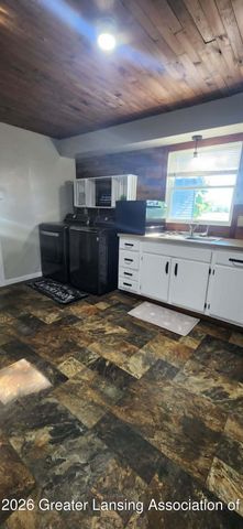 4485 Long Highway, Eaton Rapids, MI 48827