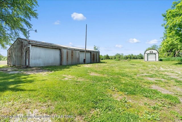 4485 Long Highway, Eaton Rapids, MI 48827