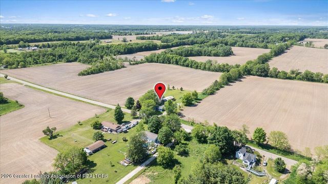 4485 Long Highway, Eaton Rapids, MI 48827