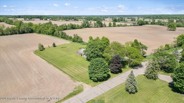 4485 Long Highway, Eaton Rapids, MI 48827