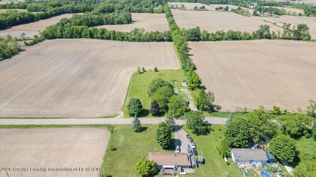 4485 Long Highway, Eaton Rapids, MI 48827