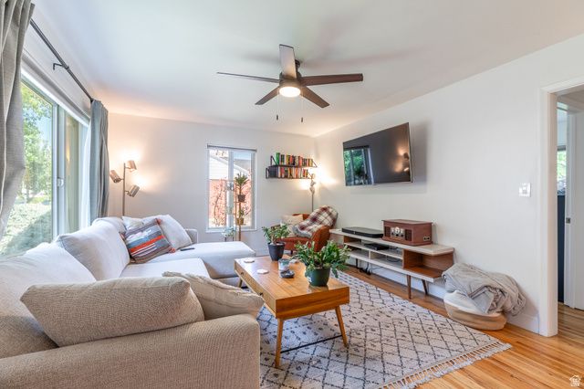 5471 S KNOLLCREST ST, Murray, UT 84107