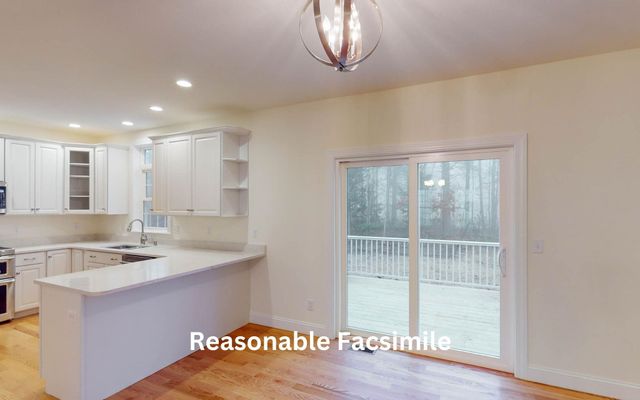 114 Lantern Drive, Sandown, NH 03873