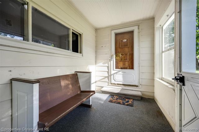 32660 Saint Vincent Avenue, Warren, MI 48092