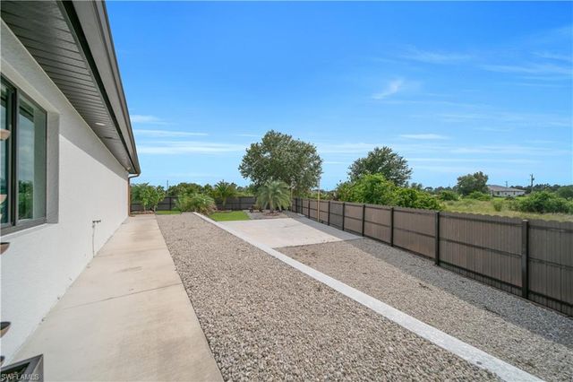 362 Pecan AVE, Lehigh Acres, FL 33974