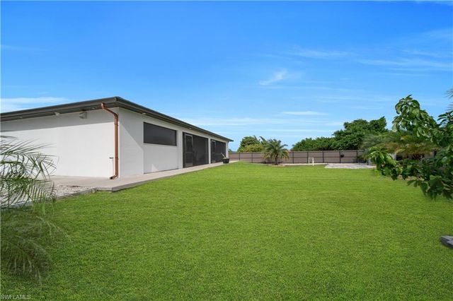 362 Pecan AVE, Lehigh Acres, FL 33974