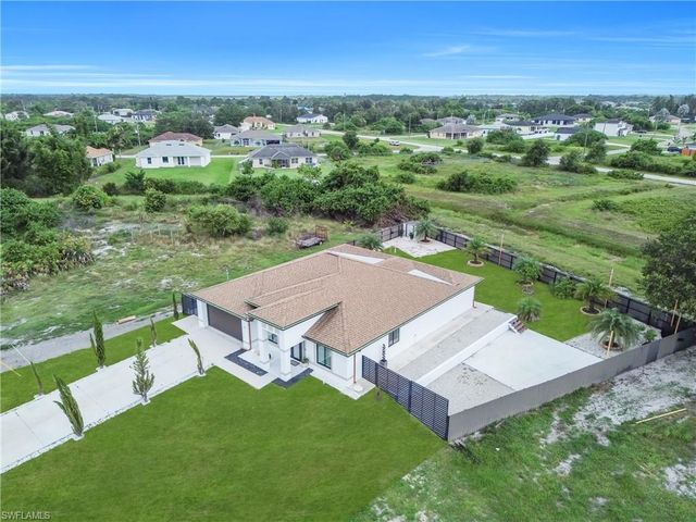 362 Pecan AVE, Lehigh Acres, FL 33974