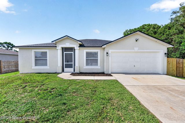 711 Avalon Street SE, Palm Bay, FL 32909