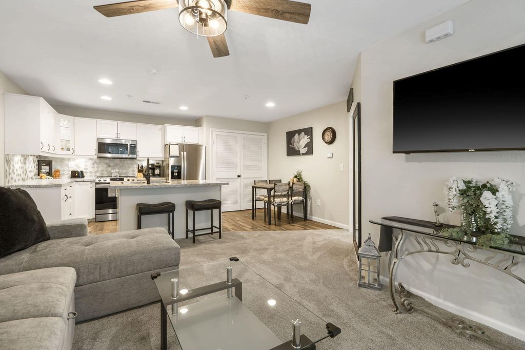 707 Rocky Shore Terrace 7, Kimberling City, MO 65686