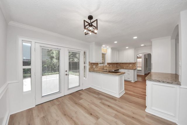 515 Lorie Lane, Seabrook, TX 77586