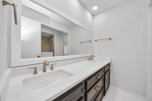 515 Lorie Lane, Seabrook, TX 77586
