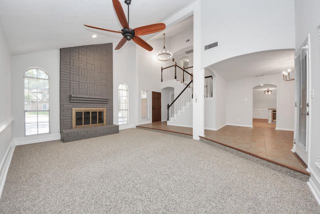 515 Lorie Lane, Seabrook, TX 77586