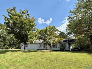 1941 Tabor Road, Gadsden, AL 35904