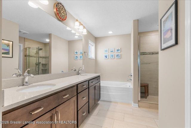11760 Claridge Drive, Dewitt, MI 48820