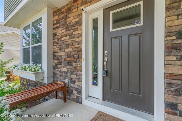 11760 Claridge Drive, Dewitt, MI 48820