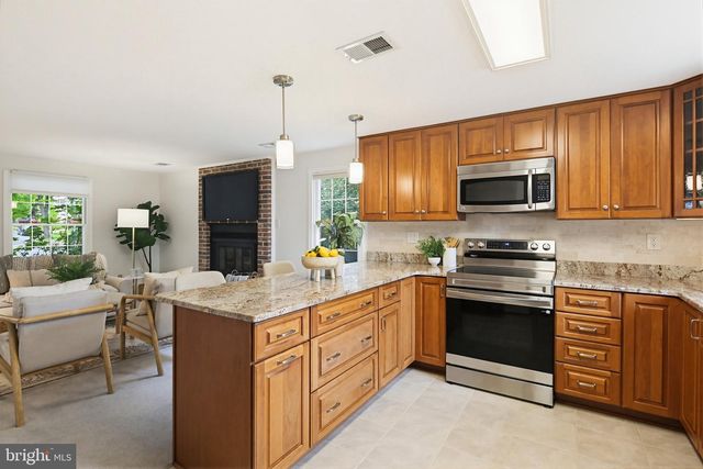 6267 DAWN DAY DR, Columbia, MD 21045