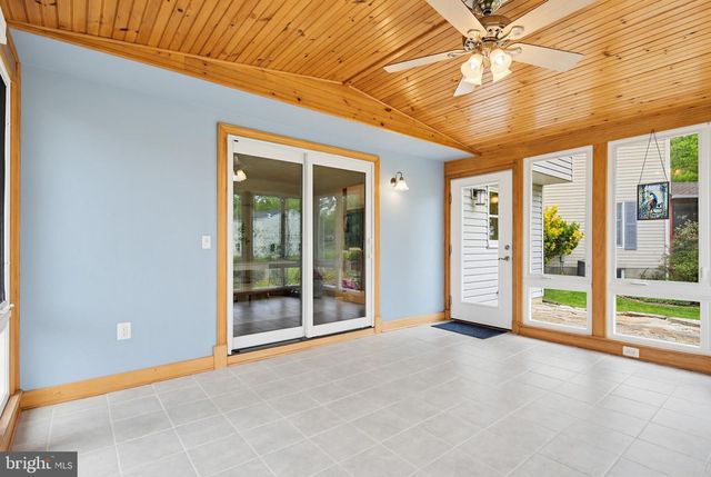 6267 DAWN DAY DR, Columbia, MD 21045