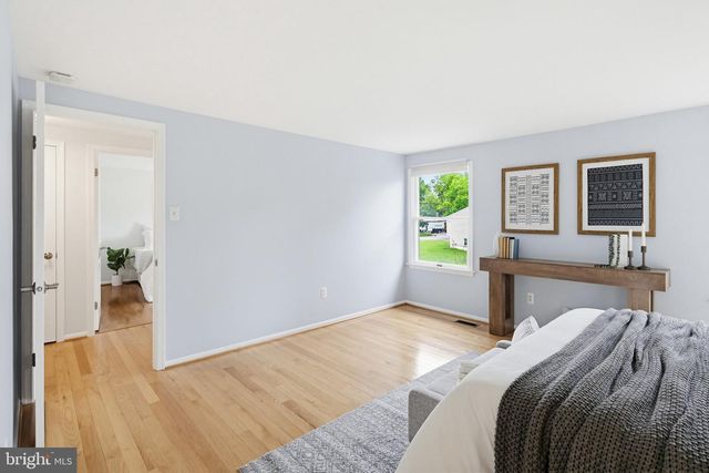 6267 DAWN DAY DR, Columbia, MD 21045