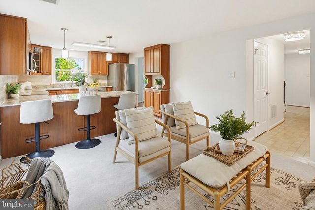 6267 DAWN DAY DR, Columbia, MD 21045