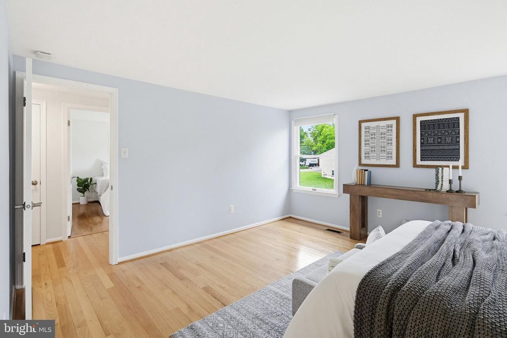 Image 31 of property listing at 6267 DAWN DAY DR, Columbia, MD 21045