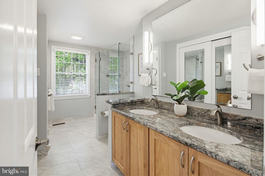 Image 33 of property listing at 6267 DAWN DAY DR, Columbia, MD 21045