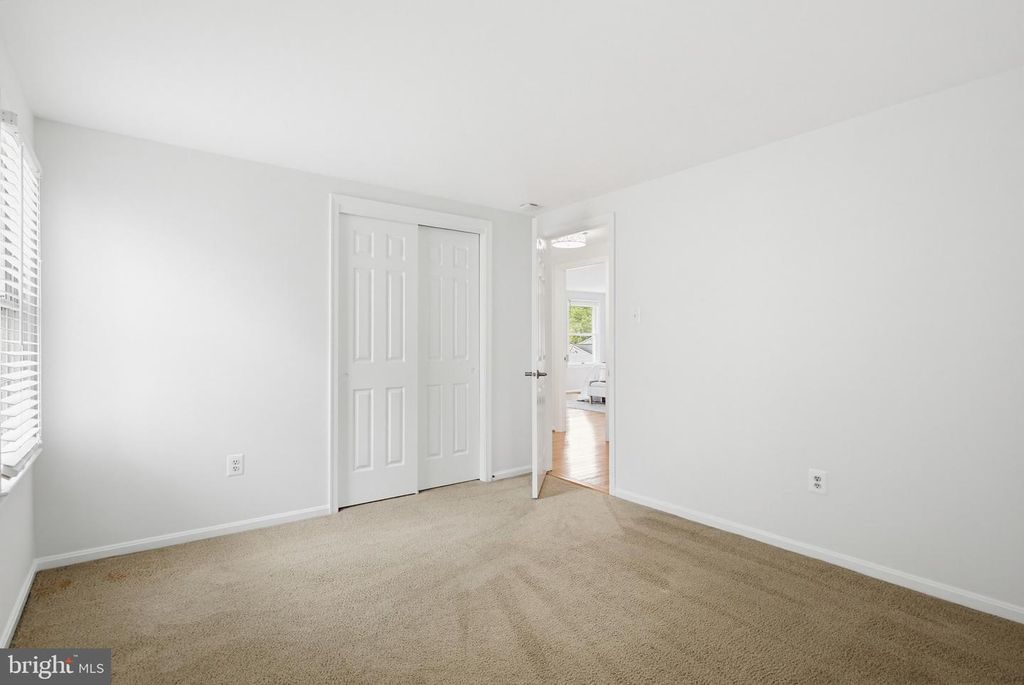 Image 39 of property listing at 6267 DAWN DAY DR, Columbia, MD 21045