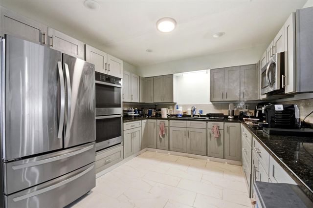 8 S SHELL ROAD, Debary, FL 32713