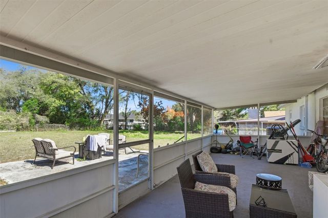 8 S SHELL ROAD, Debary, FL 32713