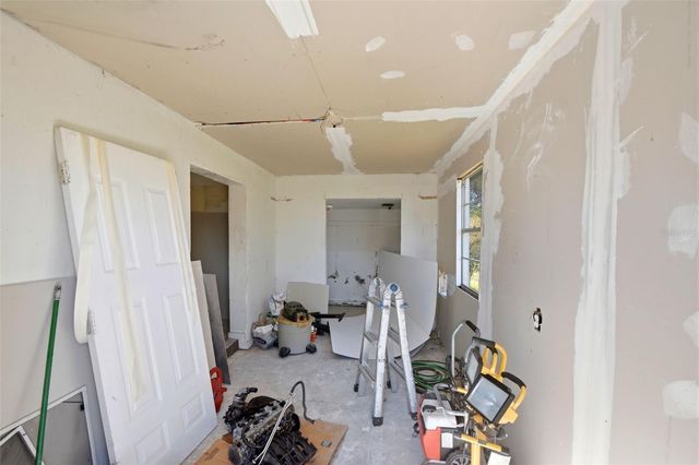 8 S SHELL ROAD, Debary, FL 32713