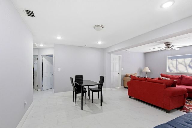 8 S SHELL ROAD, Debary, FL 32713