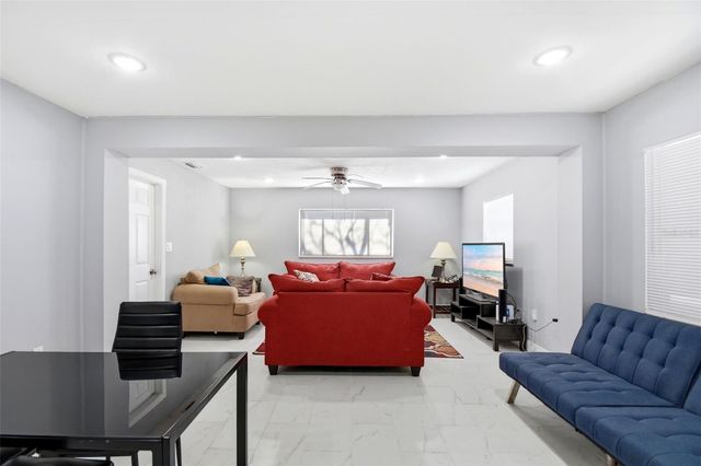 8 S SHELL ROAD, Debary, FL 32713