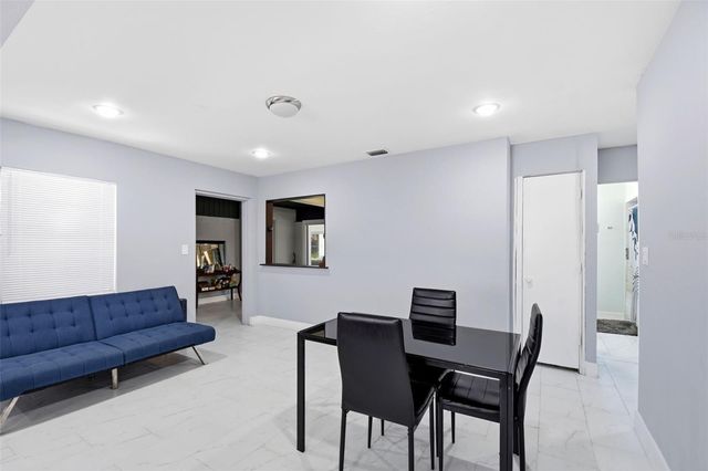 8 S SHELL ROAD, Debary, FL 32713