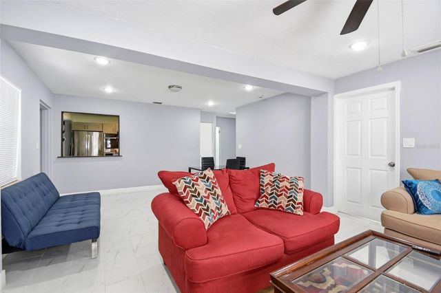 8 S SHELL ROAD, Debary, FL 32713