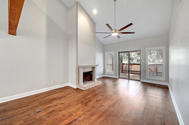 7211 Lakewood DR G124, Austin, TX 78750