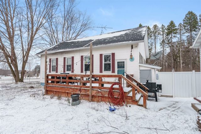 61965 County Road 384, Bangor, MI 49013