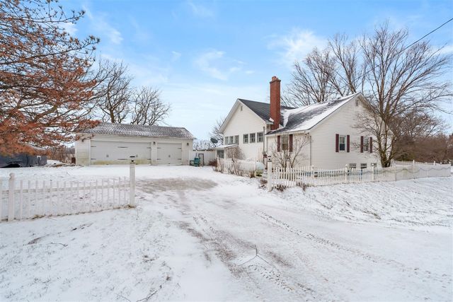 61965 County Road 384, Bangor, MI 49013