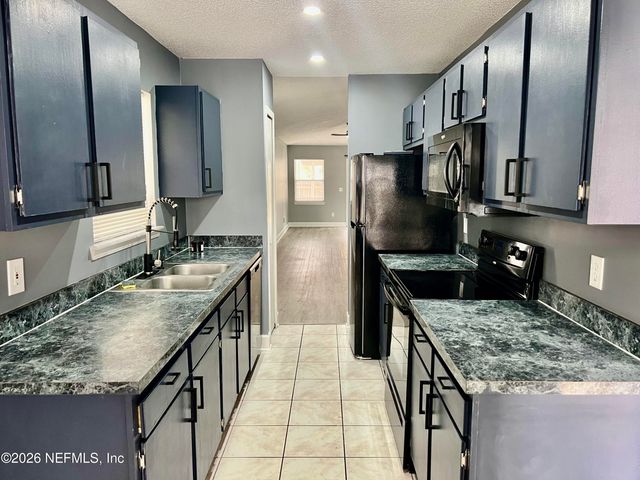 8778 BUZZ Court, Jacksonville, FL 32216