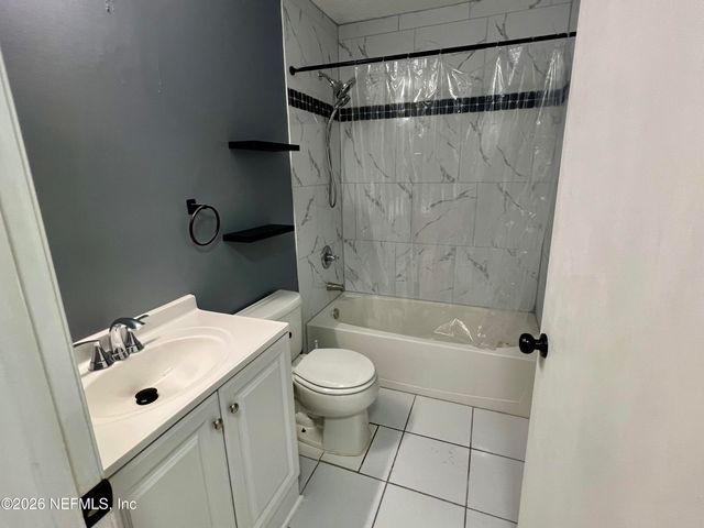 8778 BUZZ Court, Jacksonville, FL 32216