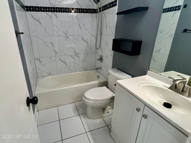 8778 BUZZ Court, Jacksonville, FL 32216