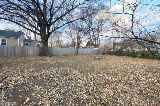 602 W 86th Terrace, Kansas City, MO 64114