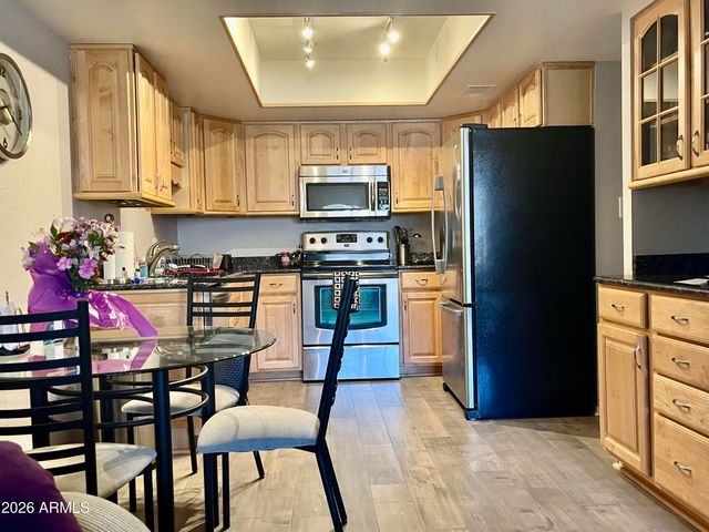 7910 E CAMELBACK Road 302, Scottsdale, AZ 85251