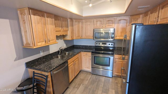 7910 E CAMELBACK Road 302, Scottsdale, AZ 85251