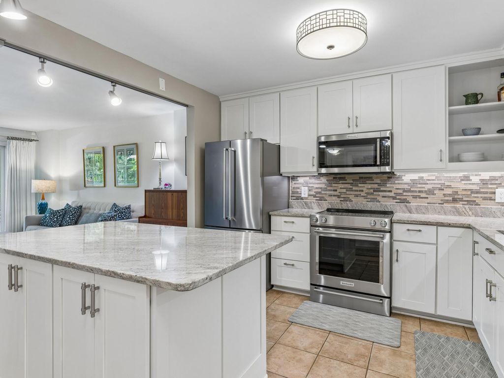 210 W Grant Street 107, Minneapolis, MN 55403 — photo 5